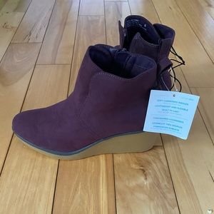 SiE 8 wine red wedge boots